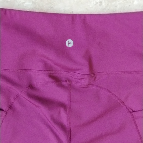 90 Degree maroon legging pockets size small - Picture 5 of 6